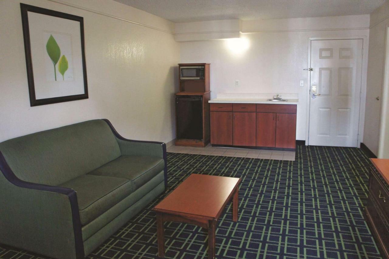 La Quinta Inn & Suites ทัลซา ภายนอก รูปภาพ